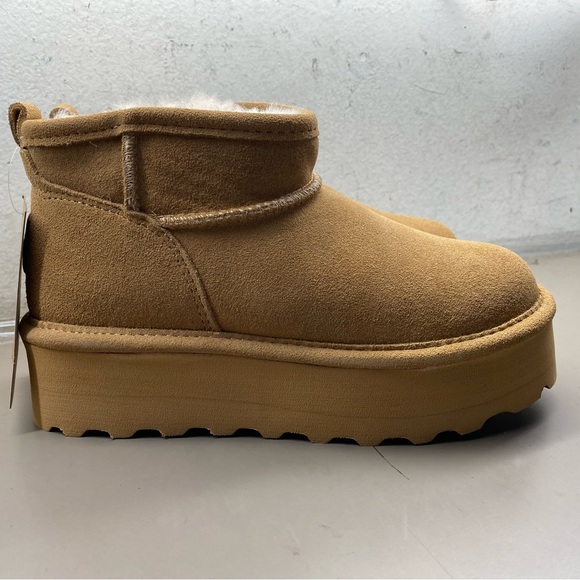 Womens Bearpaw Retro Shorty Ankle Boots 2940W Iced Coffee Platform Suede Size 6 - Picture 1 of 11